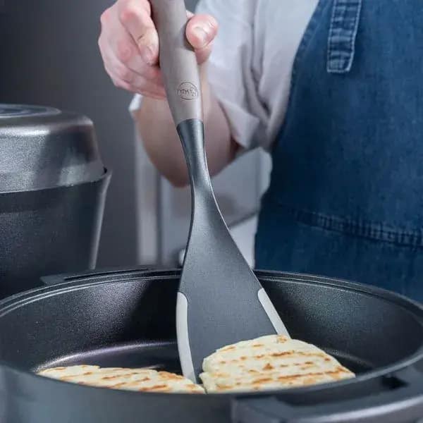 espatula essen resistente a altas temperaturas